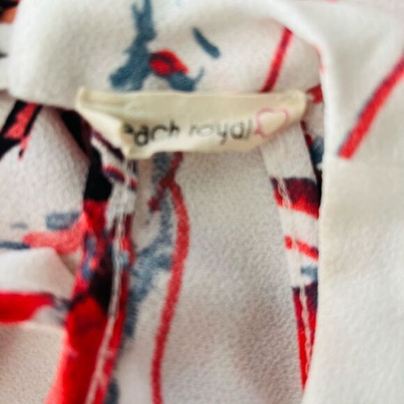 Beach Royal floral halter style top size XS. - Picture 8 of 8